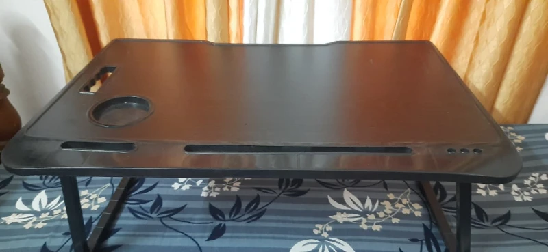 Sleek Portable Office Desk